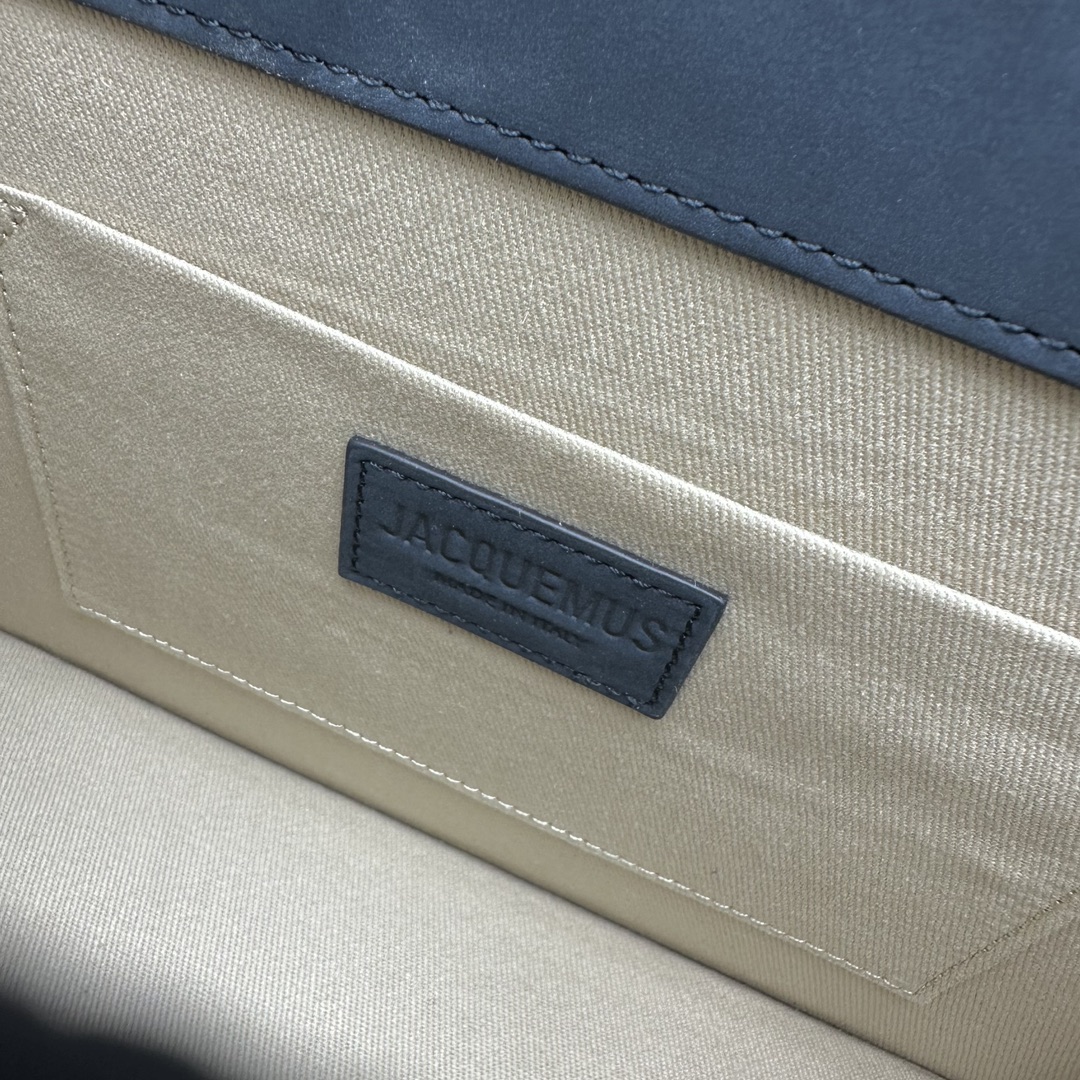 JACQUEMUS Le Chiquito Moyen Leather Bag in Dark Jacquemus 01179