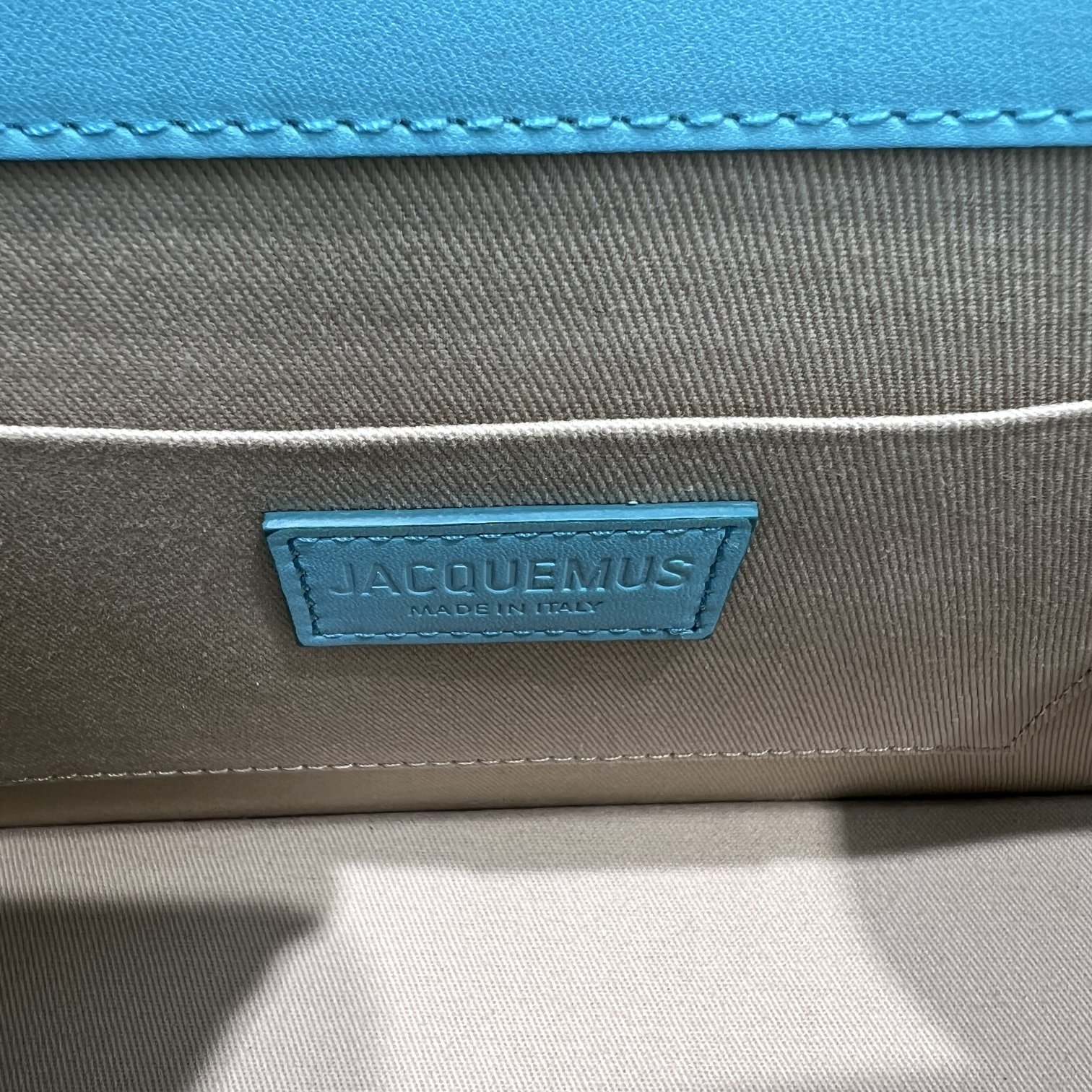 Jacquemus Blue Leather Medium Le Chiquito Top Handle  Jacquemus 01189