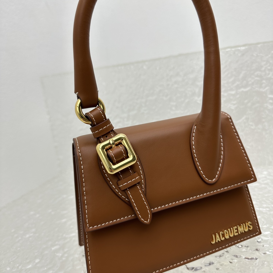 Jacquemus Le Chiquito Moyen Boucle Tote Bag | Brown