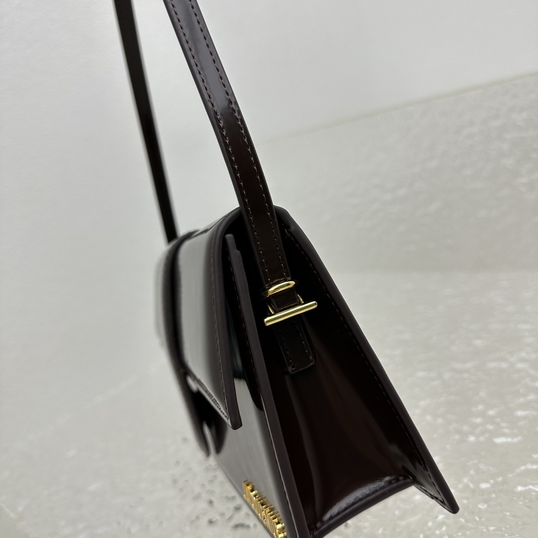 JACQUEMUS LE GRAND BAMBINO MIDNIGHT black