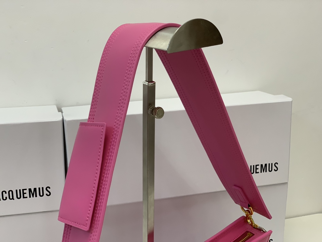 Jacquemus Leather Shoulder Bag - Pink Shoulder Bags, Handbags - WJQ57028