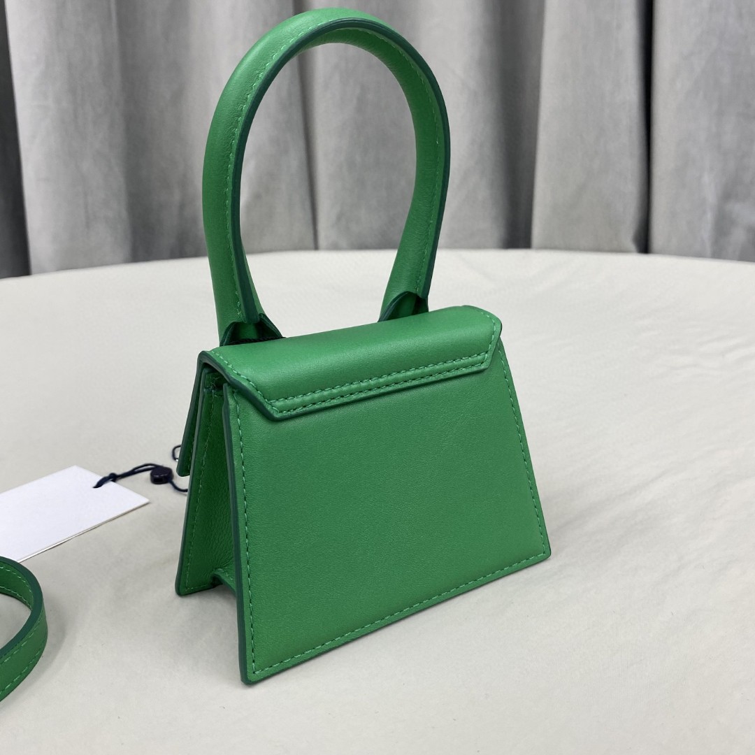BAG  Jacquemus Le grand Chiquito 'Green' 213BA003-3037-550  Jacquemus 01649
