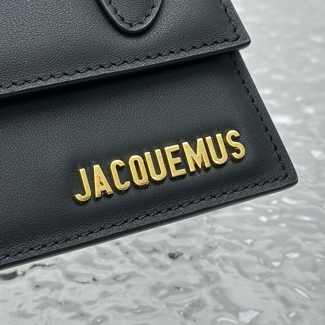 Jacquemus Le Chiquito Moyen Handbag In Black