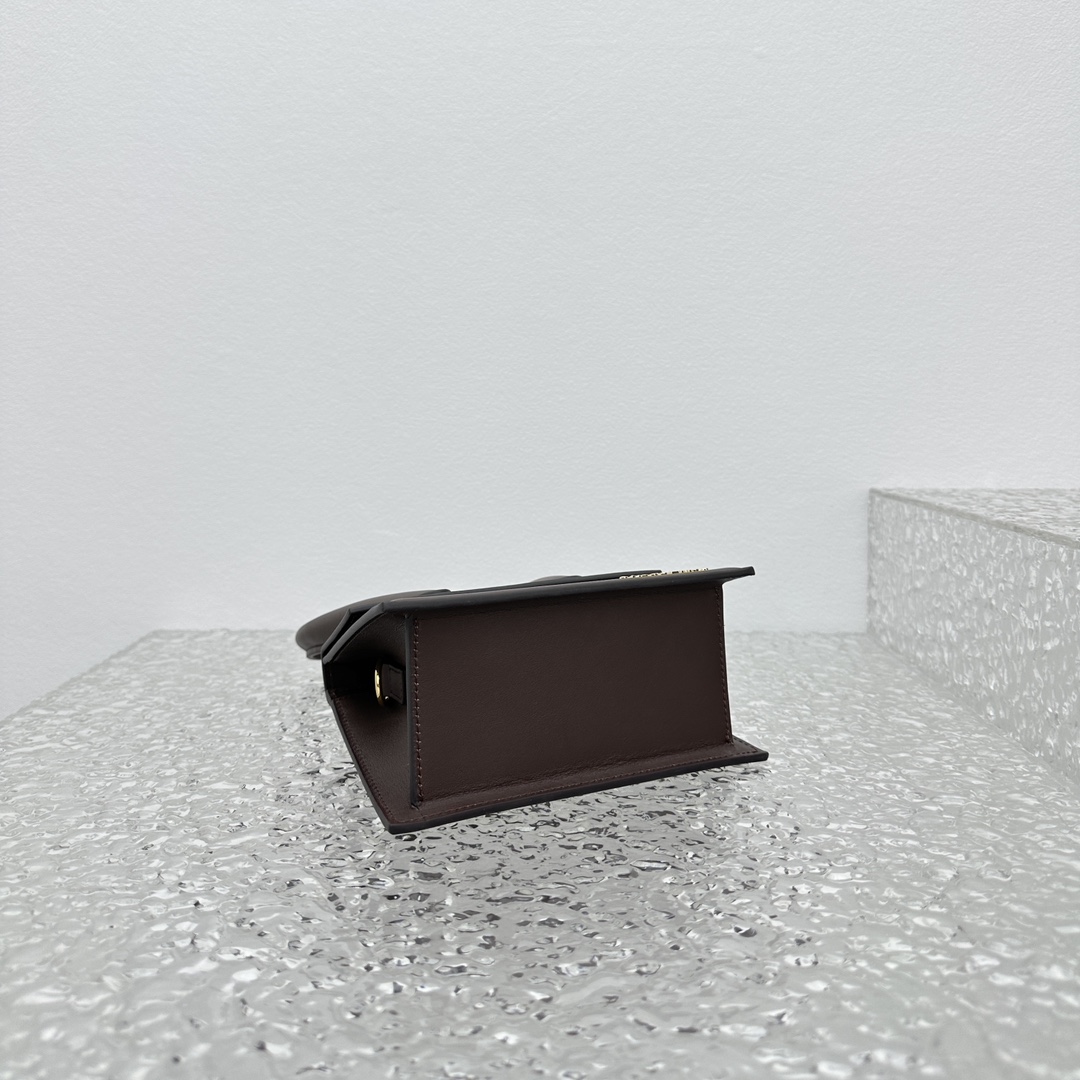 Jacquemus Brown Le Raphia 'Le Chiquito Moyen' Bag