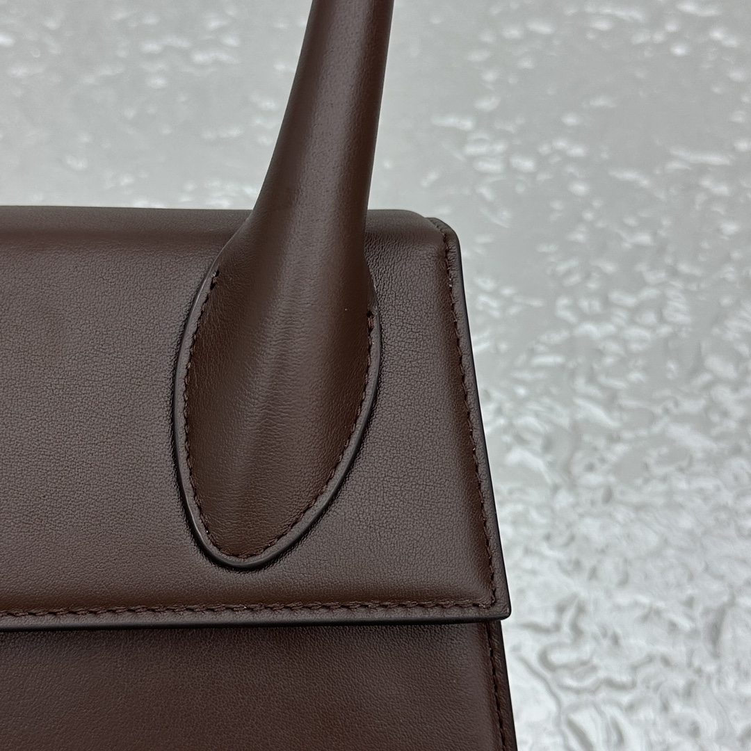 Jacquemus Brown Le Raphia 'Le Chiquito Moyen' Bag