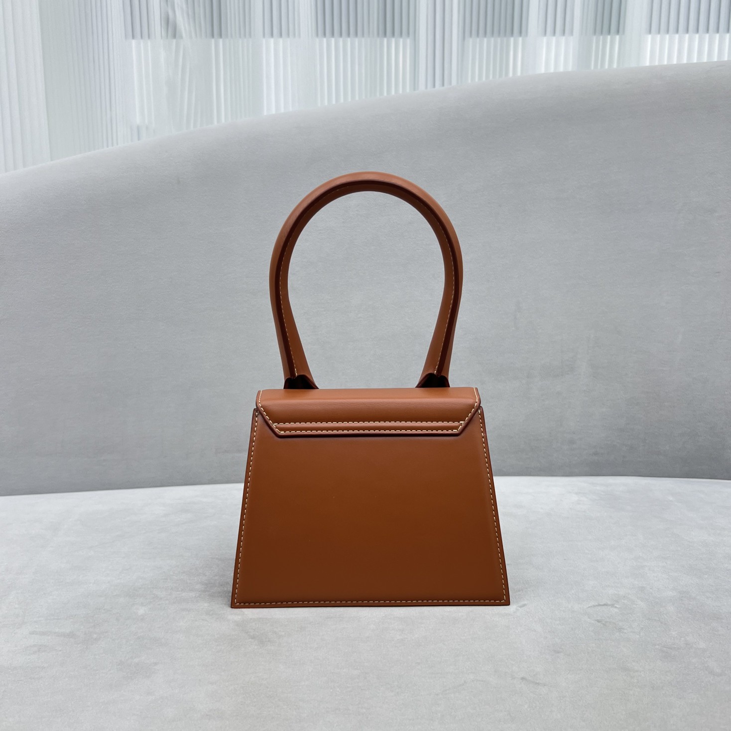 JACQUEMUS Smooth Calfskin Le Chiquito Moyen Light Brown