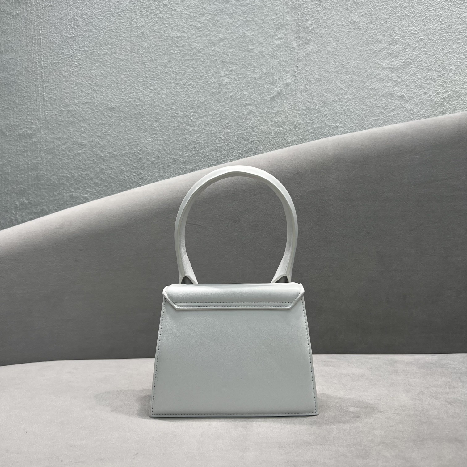 Chiquito leather handbag Jacquemus White in Leather