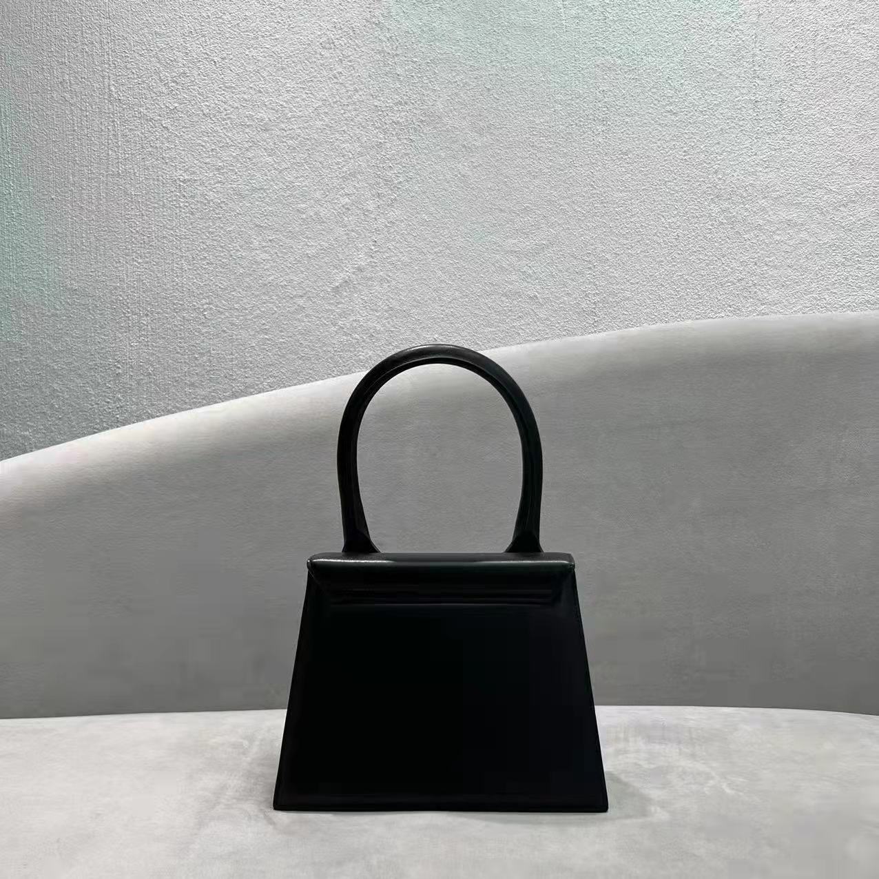 Chiquito leather handbag Jacquemus Black in Leather