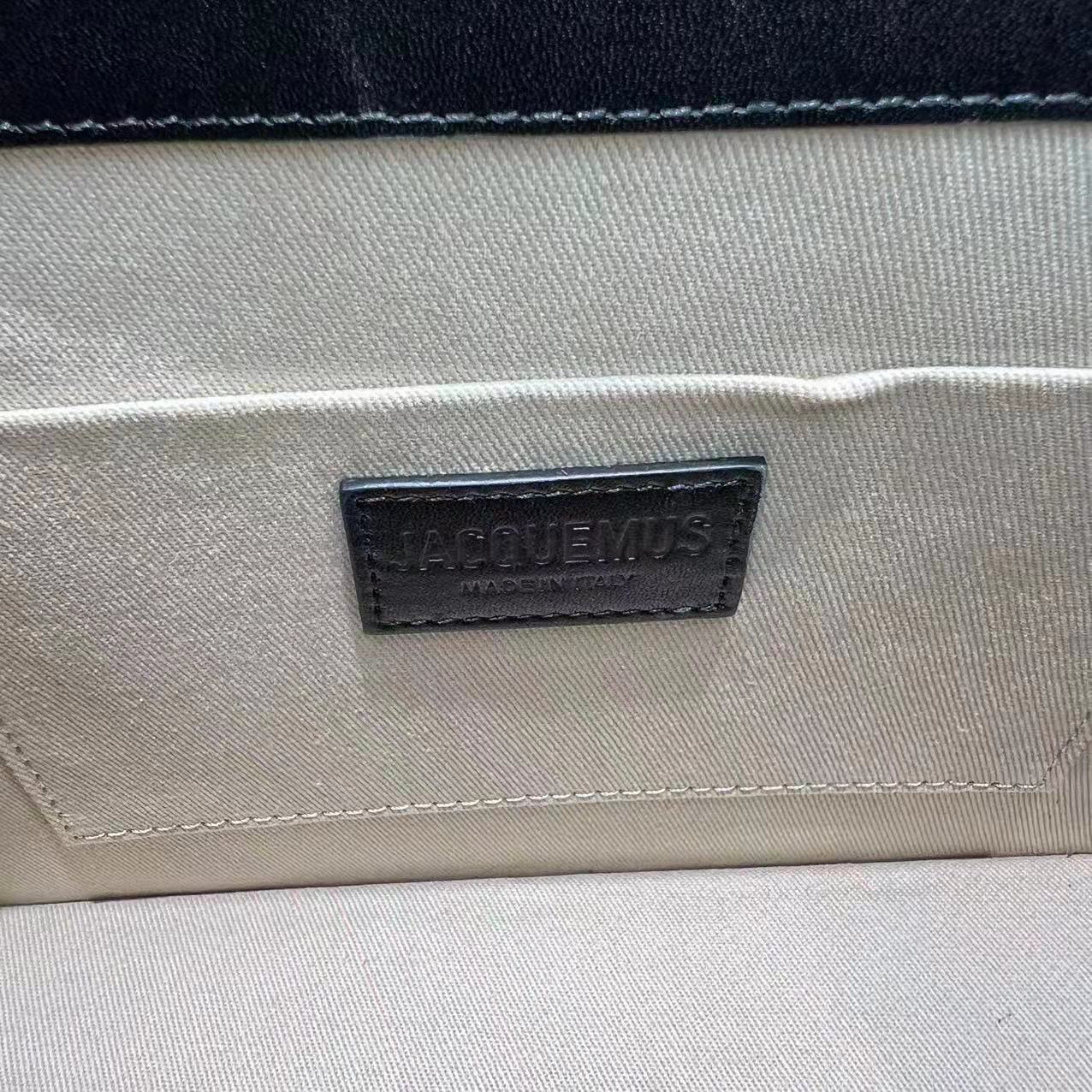 Chiquito leather handbag Jacquemus Black in Leather