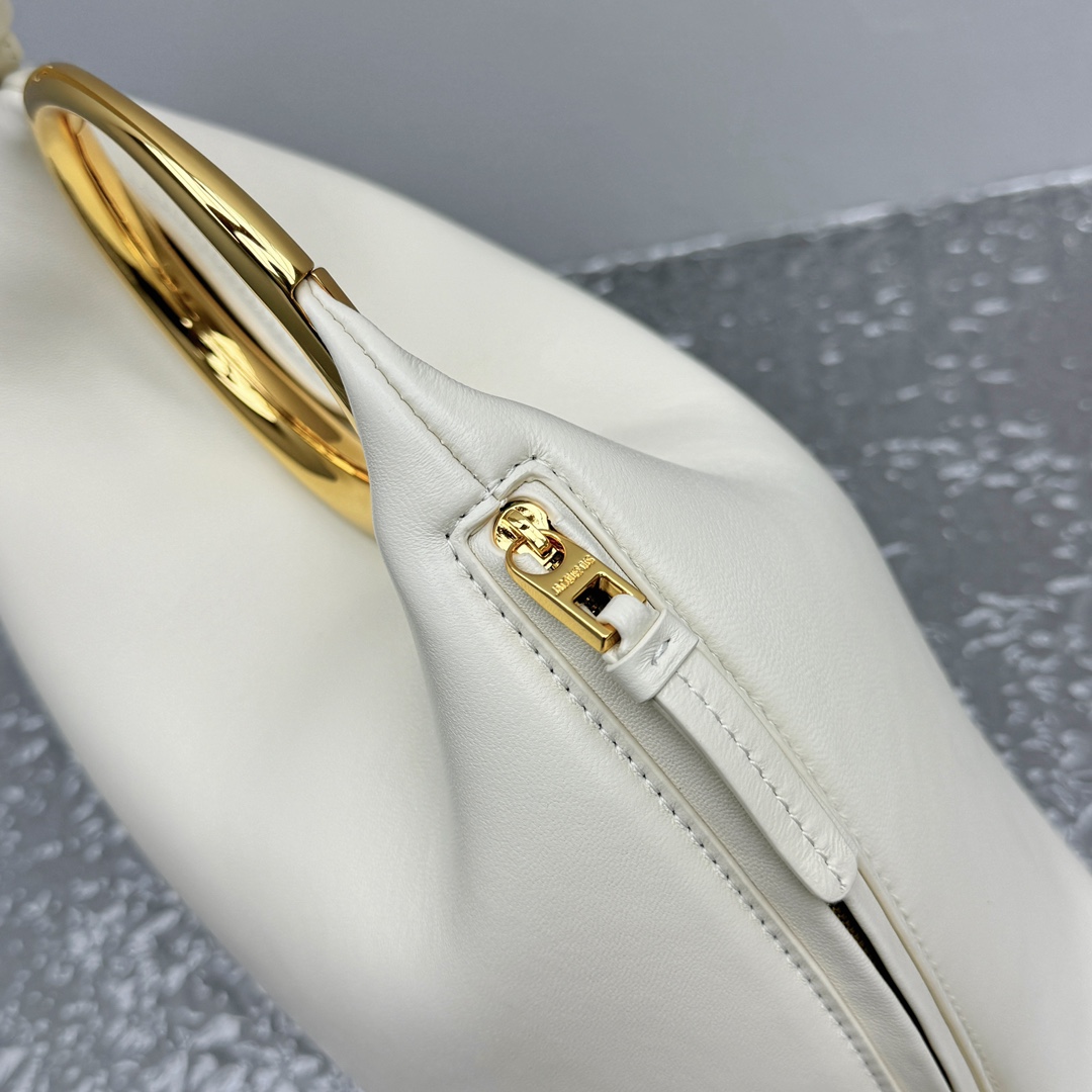 Jacquemus Le Calino leather tote bag in white Jacquemus 019114