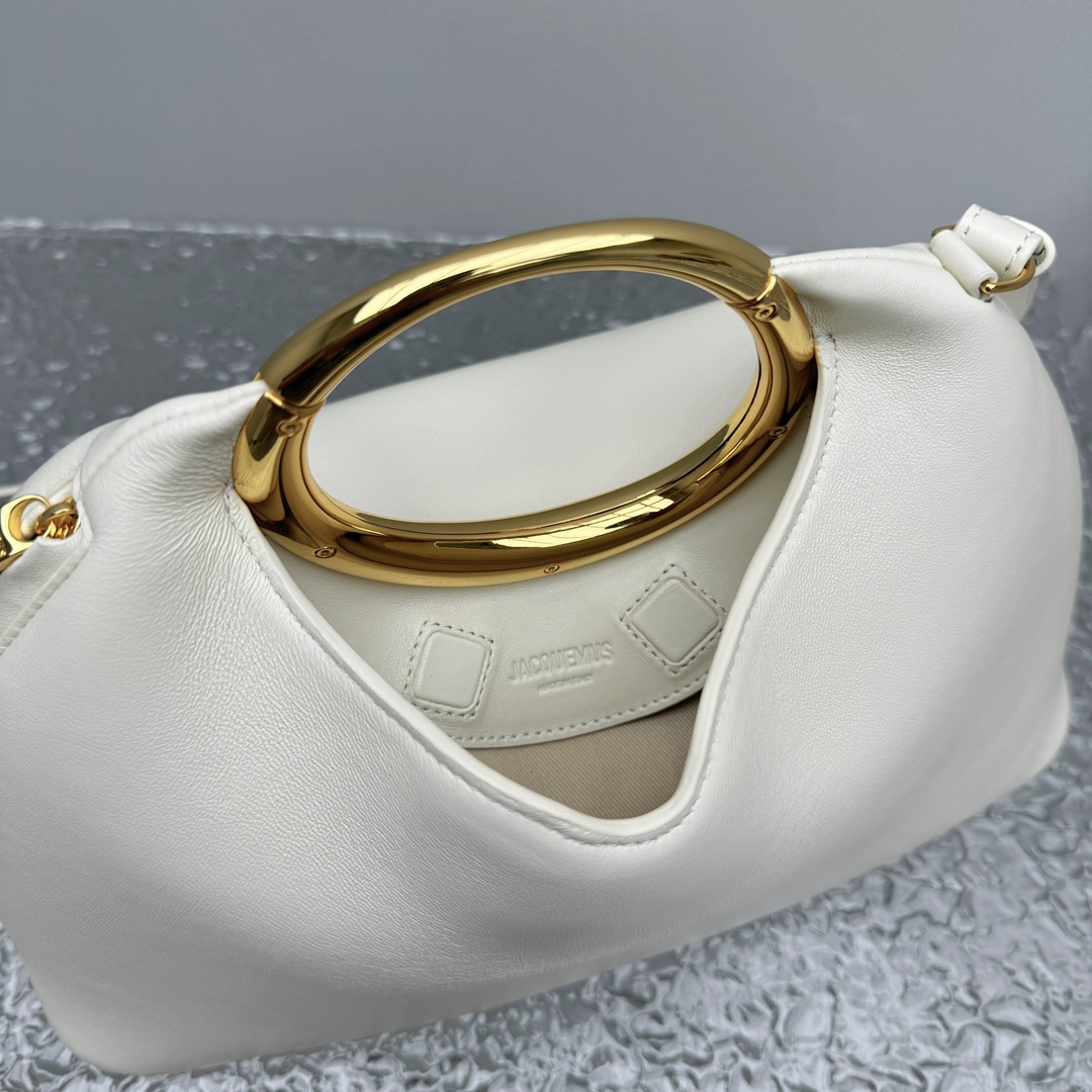 Jacquemus Le Calino leather tote bag in white Jacquemus 019114