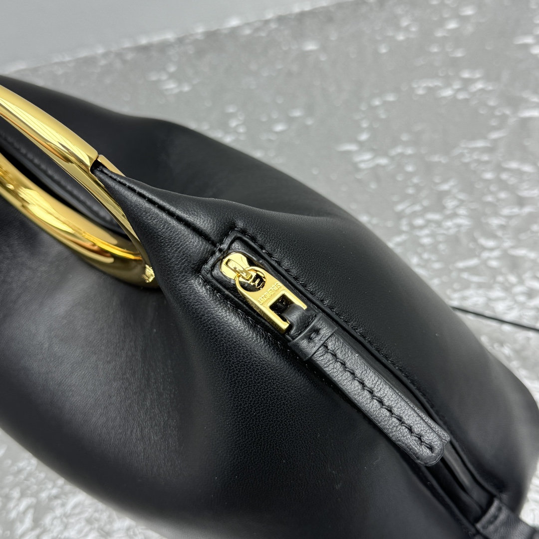 JACQUEMUS Lambskin Le Calino Ring Top Handle Bag Black 1625181