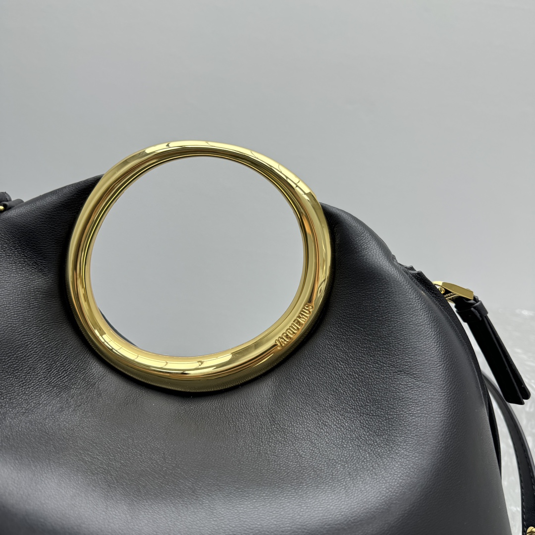 JACQUEMUS Lambskin Le Calino Ring Top Handle Bag Black 1625181