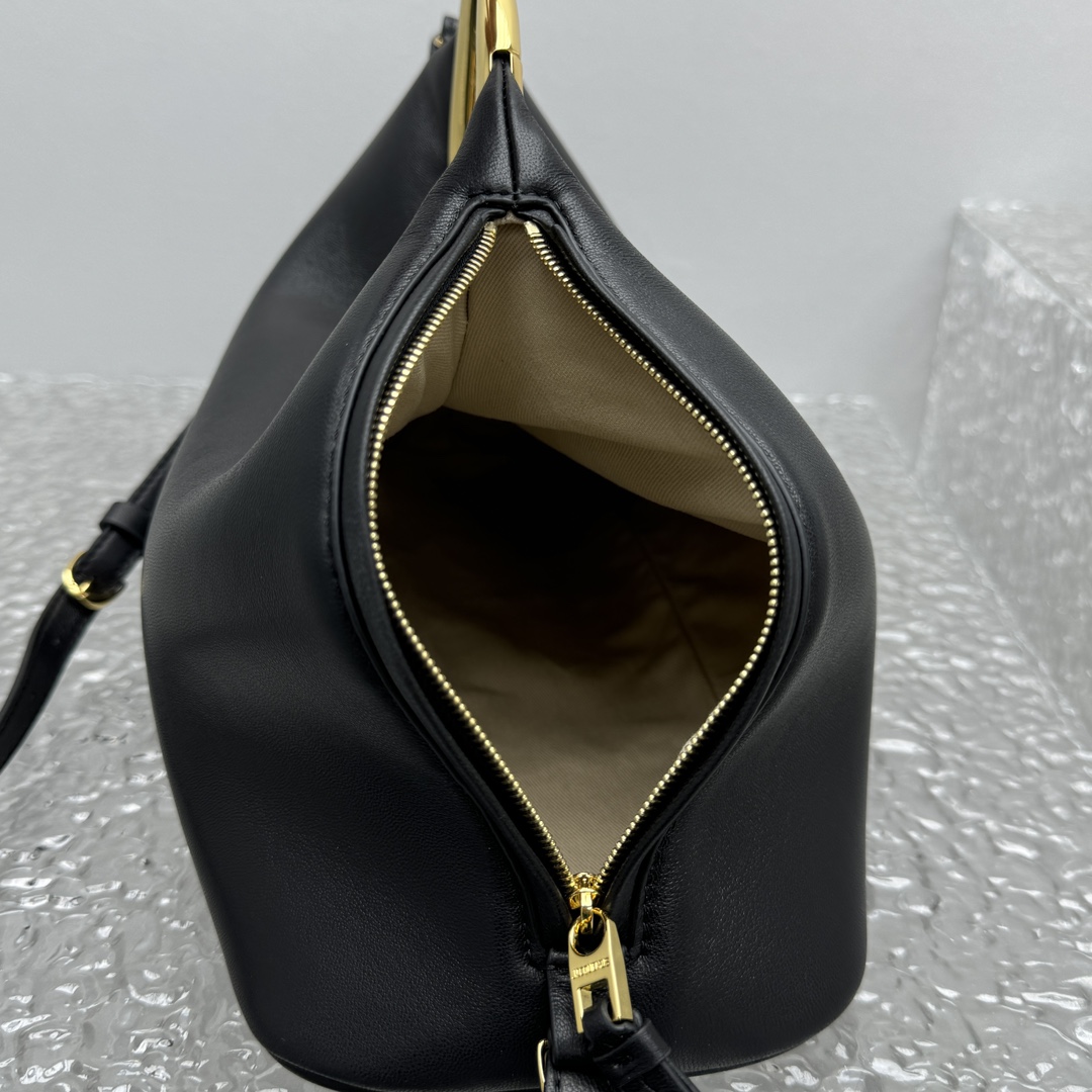 JACQUEMUS Lambskin Le Calino Ring Top Handle Bag Black 1625181