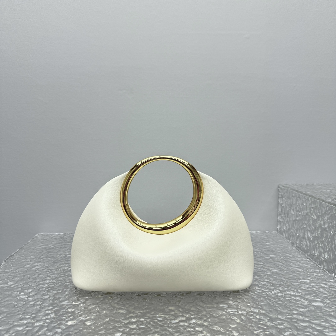 Jacquemus Le Petit Calino Leather Clutch in Natural