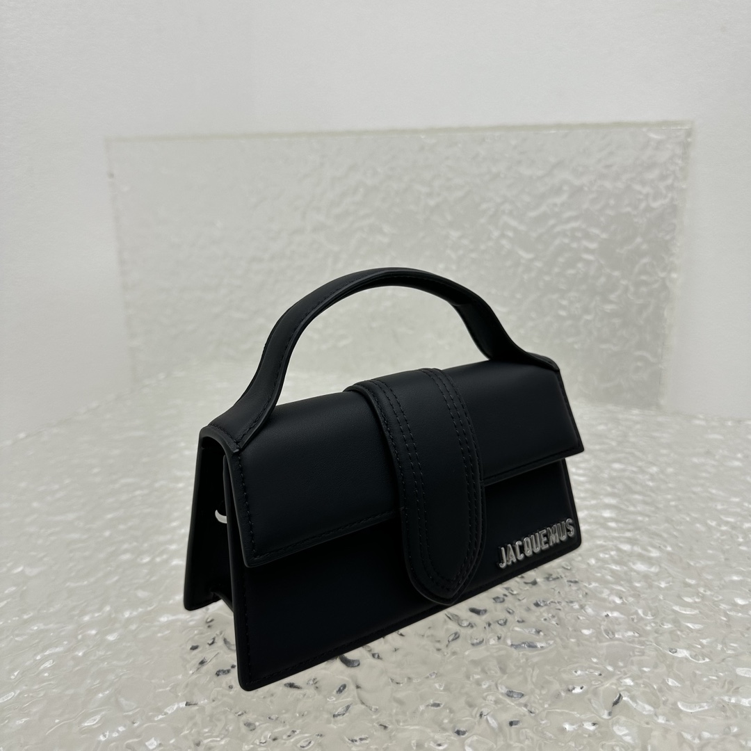 JACQUEMUS Le Grand Bambino bag in black leather