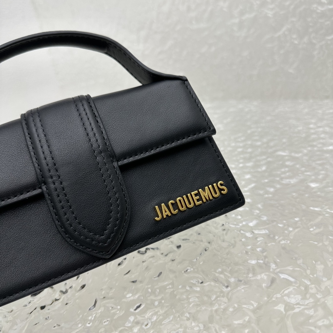 JACQUEMUS Smooth Calfskin Le Bambino Black 1679157