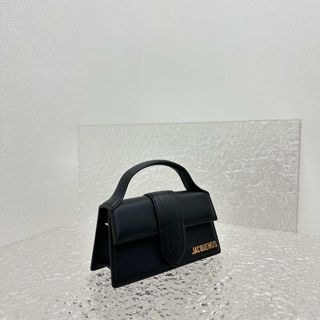JACQUEMUS Smooth Calfskin Le Bambino Black 1679157