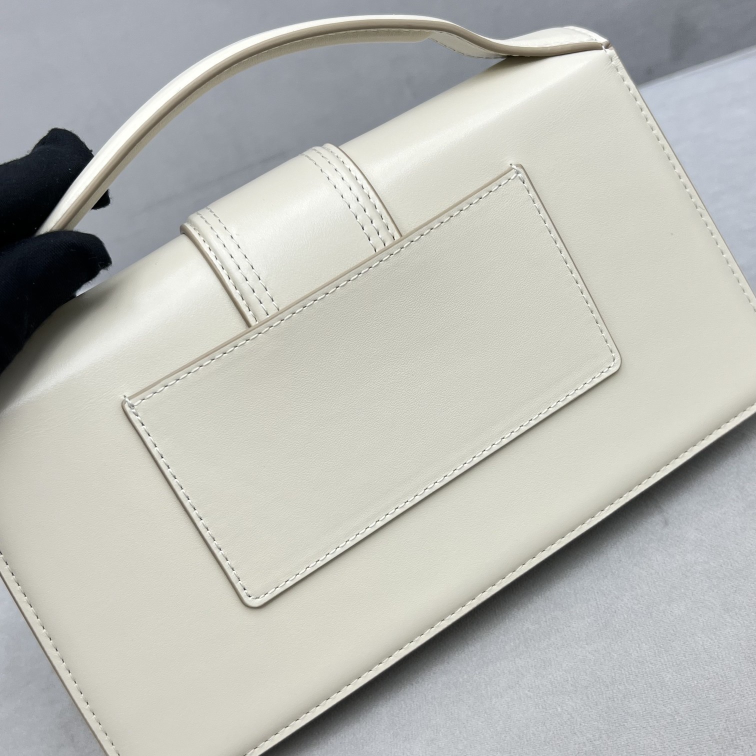 Jacquemus Cream Leather Le Bambino Shoulder Bag Jacquemus 02199