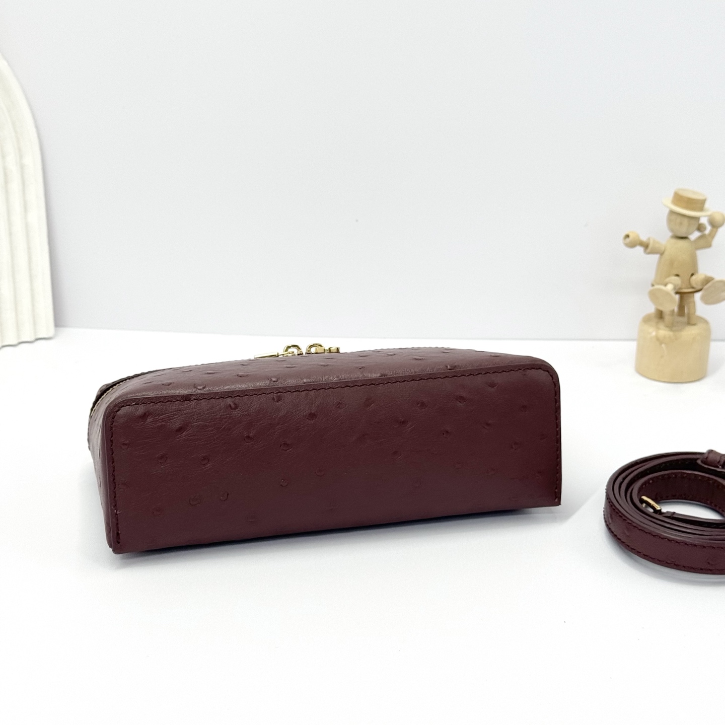 Buy Loro Piana bugrundy Extra Pocket L19 Bag in Ostrich Leather For Women Online