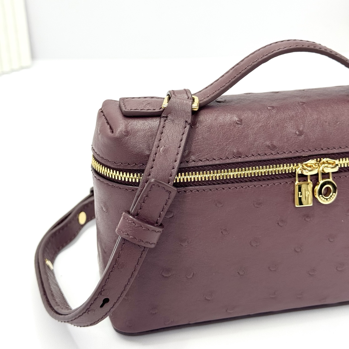 Buy Loro Piana bugrundy Extra Pocket L19 Bag in Ostrich Leather For Women Online