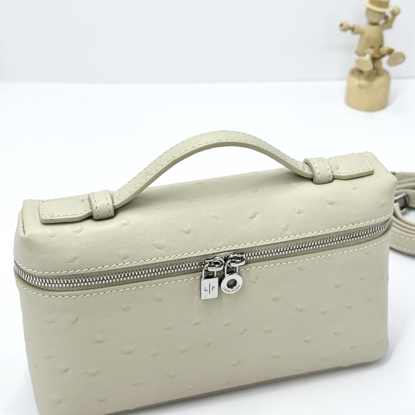 Loro Piana - L19 Extra Pocket Tan Ostrich Leather Crossbodyy