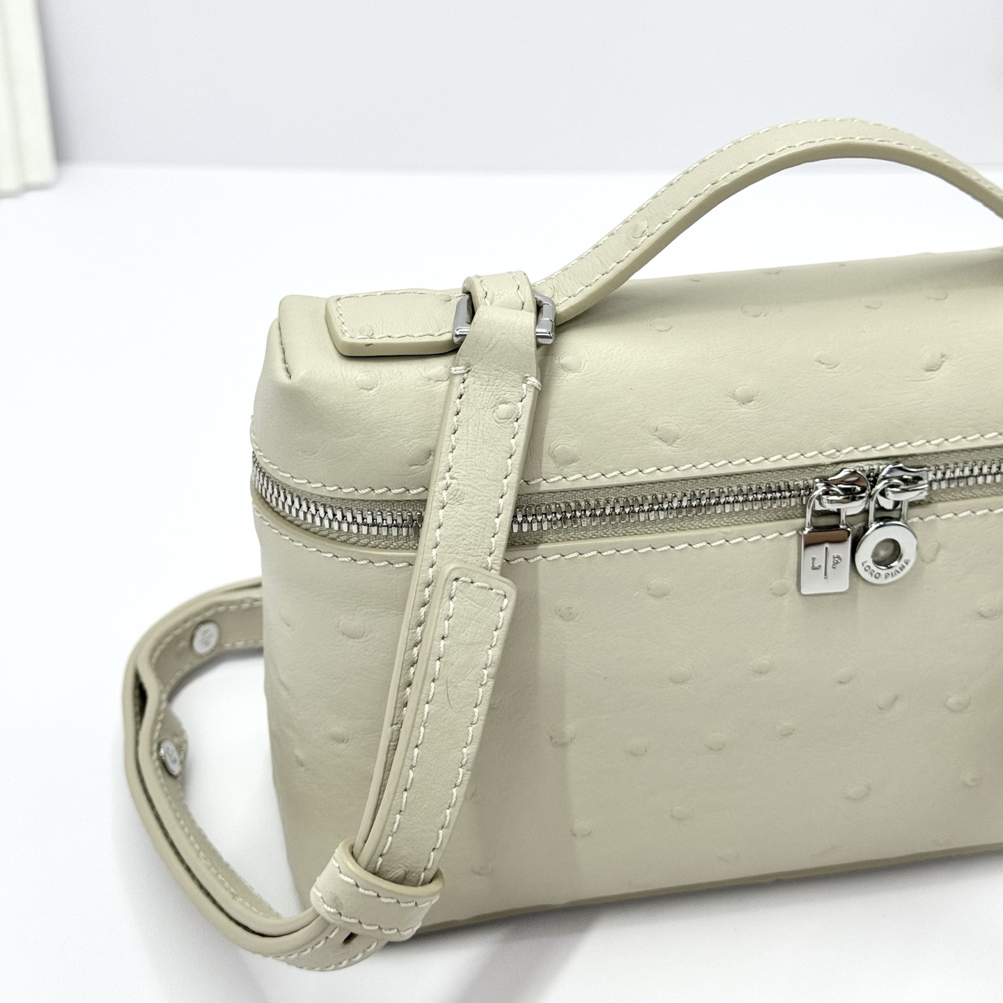 Loro Piana - L19 Extra Pocket Tan Ostrich Leather Crossbodyy