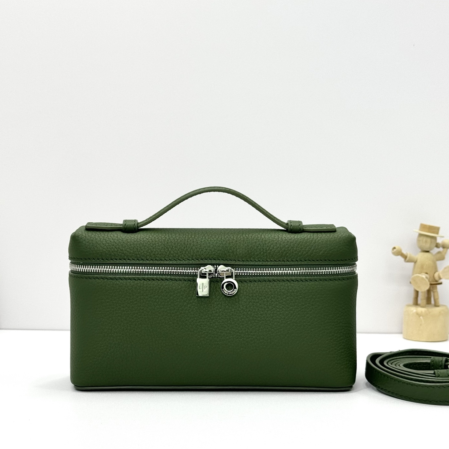 Leather handbag Loro Piana Green in Leather – 42043951