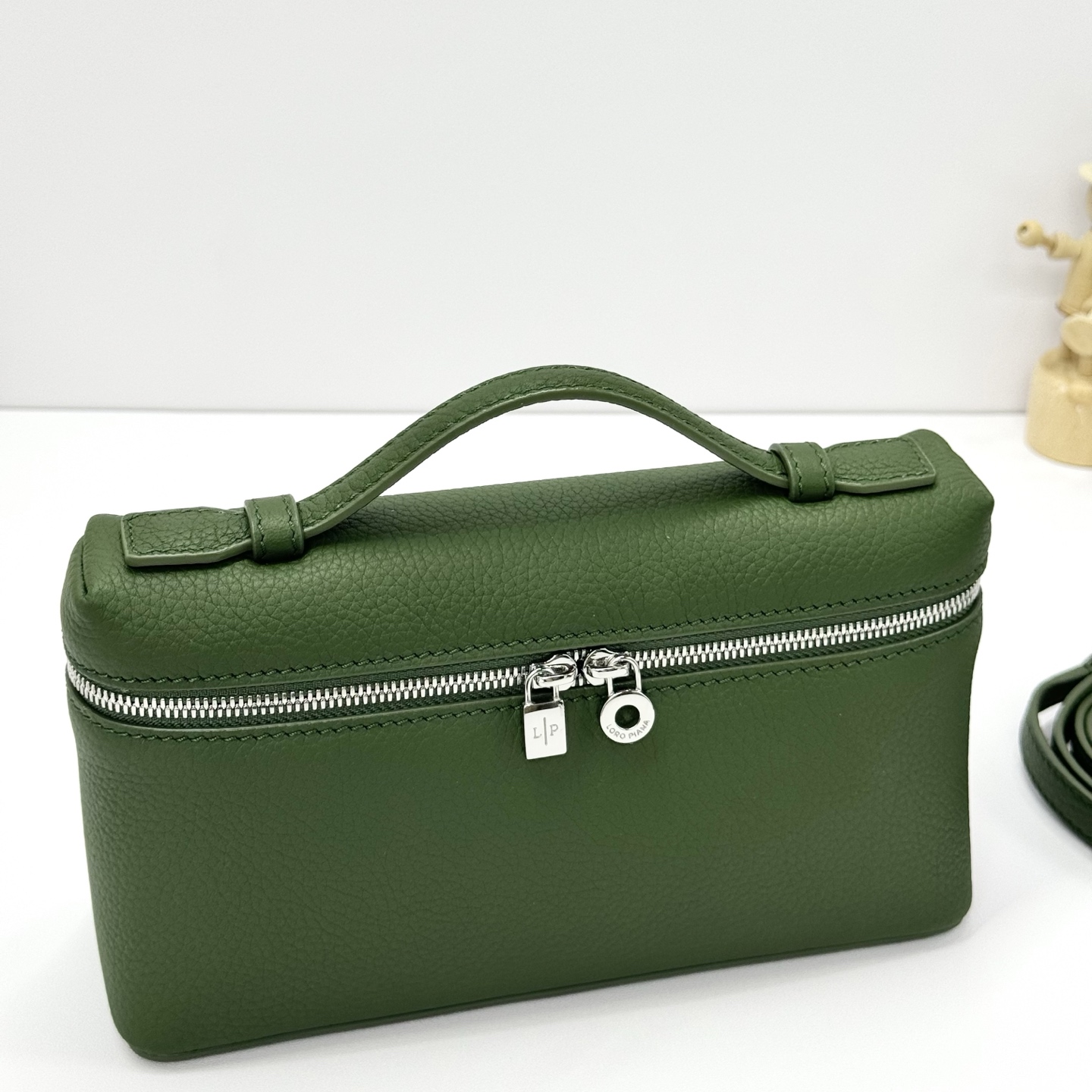 Leather handbag Loro Piana Green in Leather - 42043951