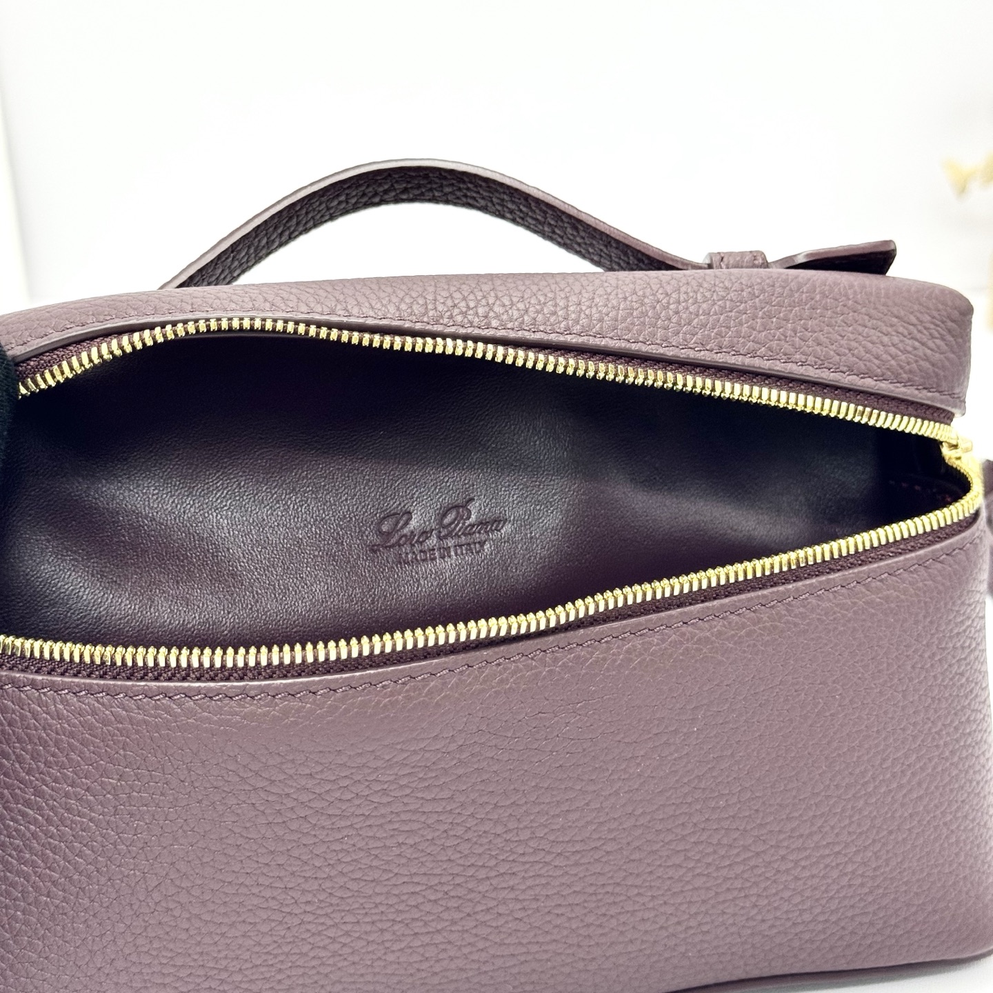 Extra pocket leather handbag Loro Piana Burgundy in Leather