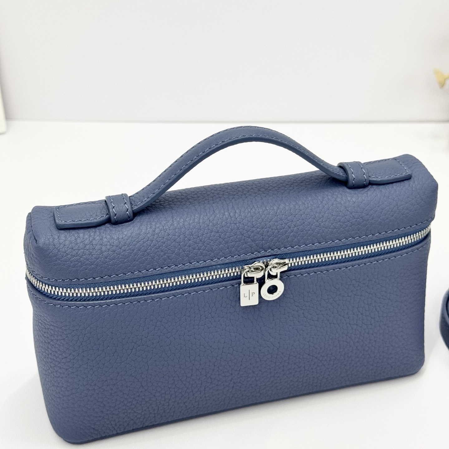 Loro Piana Extra Pocket LP19 L19 Blue SHW with receipt 2024, booklet,