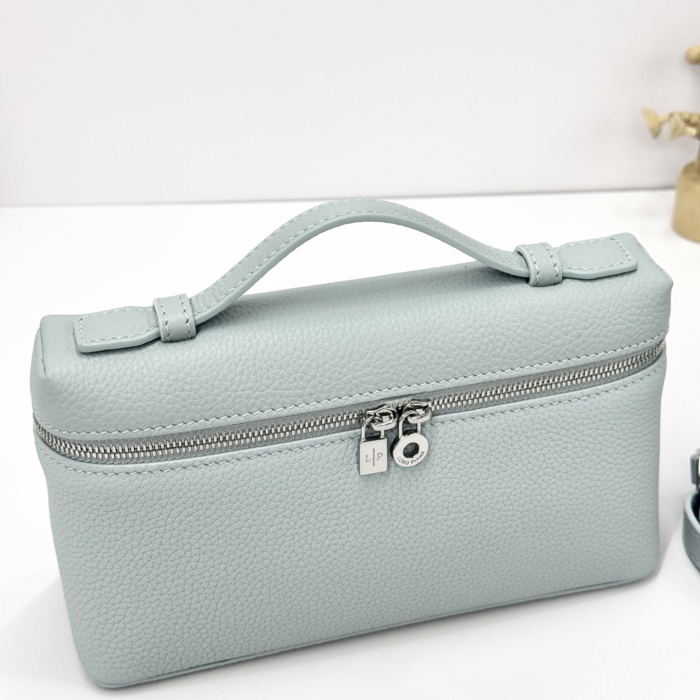 Loro Piana L19 Extra Pocket Hammered Calfskin Minty Breeze bag blue sky Original 2025 |