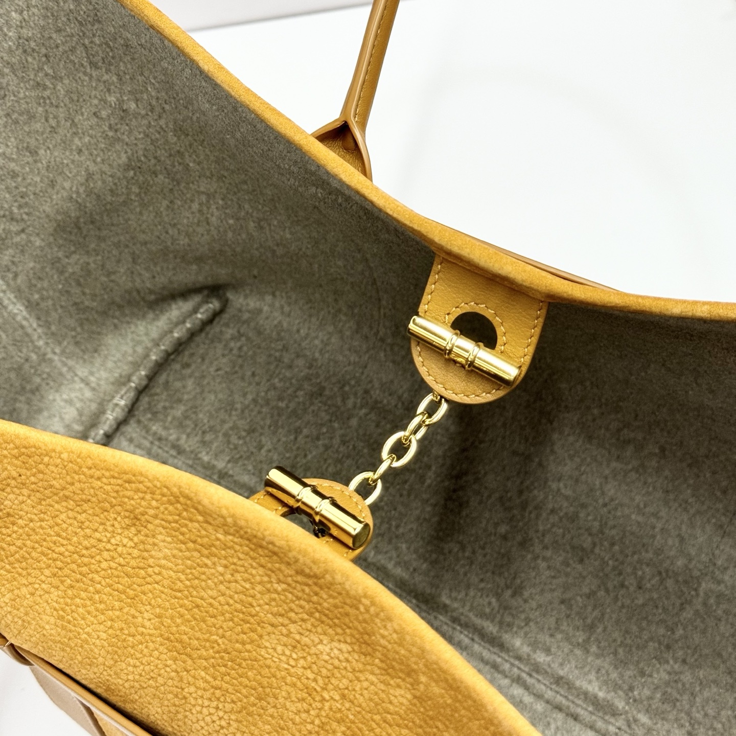 Loro Piana Ghiera Shopper Large Calfskin Bon Ton Brown/Sun Gold