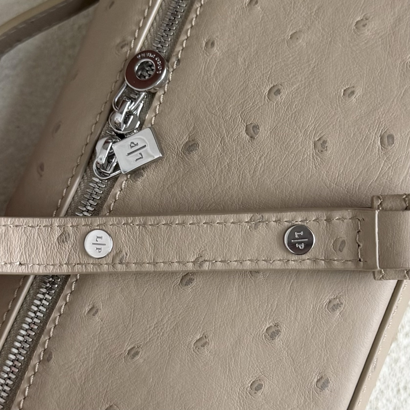 Loro Piana Extra Pocket L19 Ostrich Leather Color Whisper beige