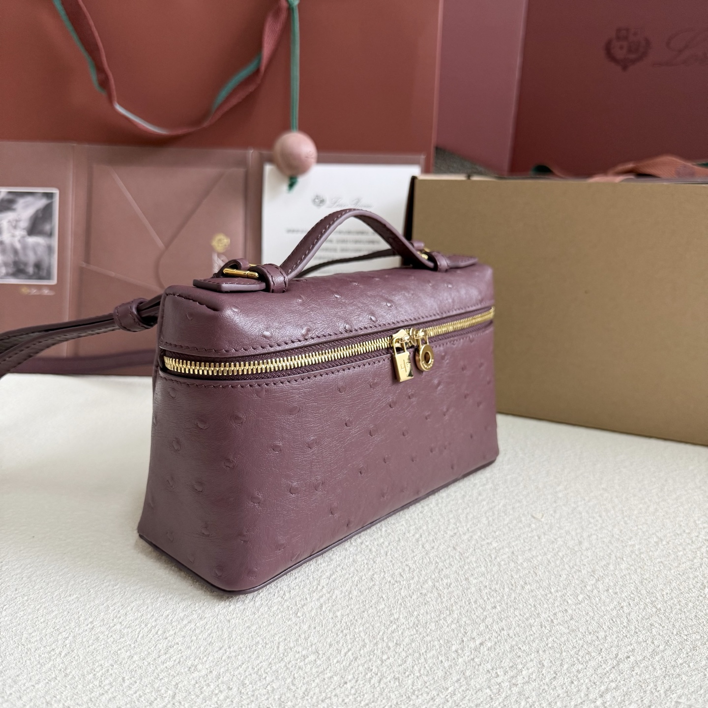 Loro Piana Extra Pocket L19 Ostrich Leather Color Whisper brow red