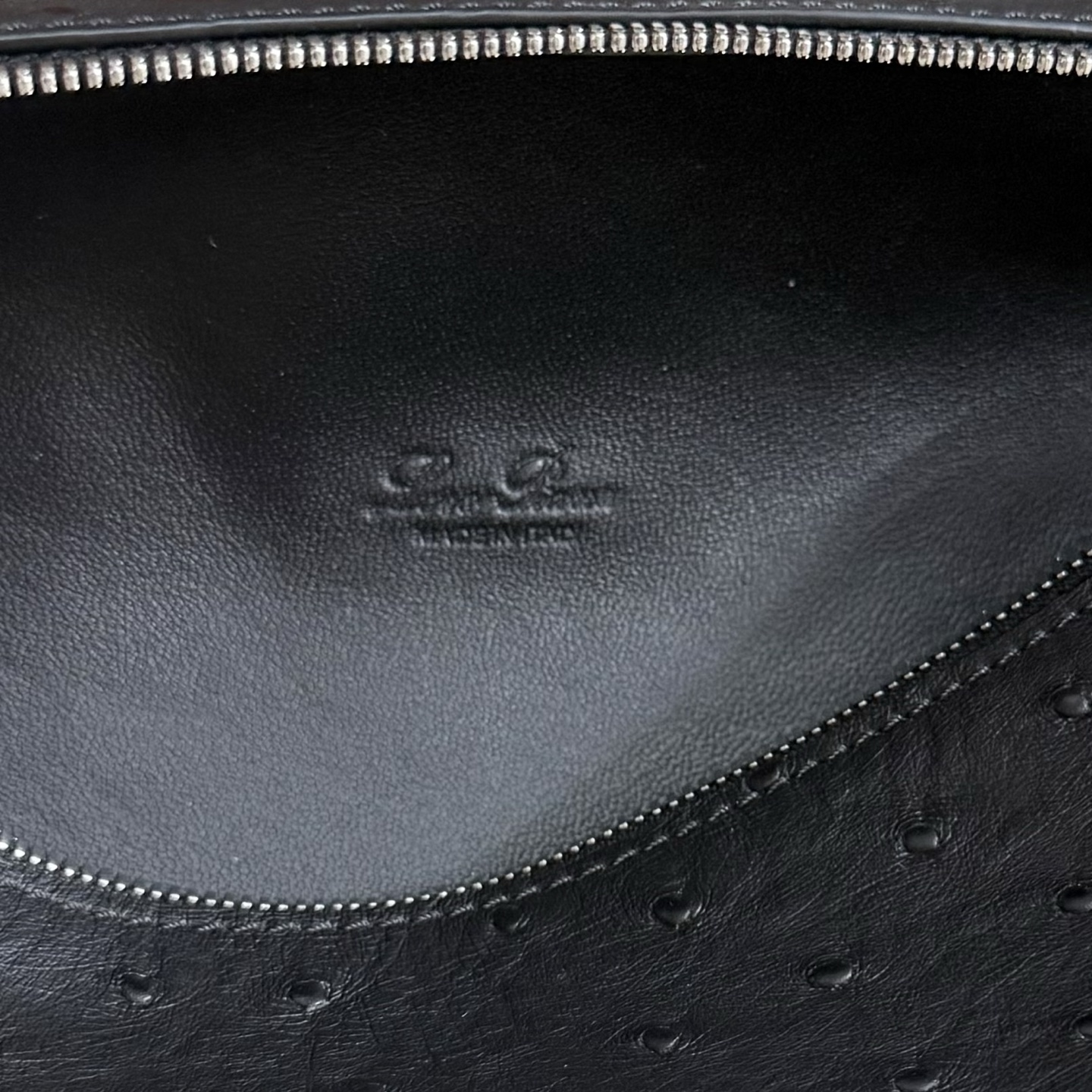 Loro Piana Extra Pocket L19 Ostrich Leather Color Whisper black