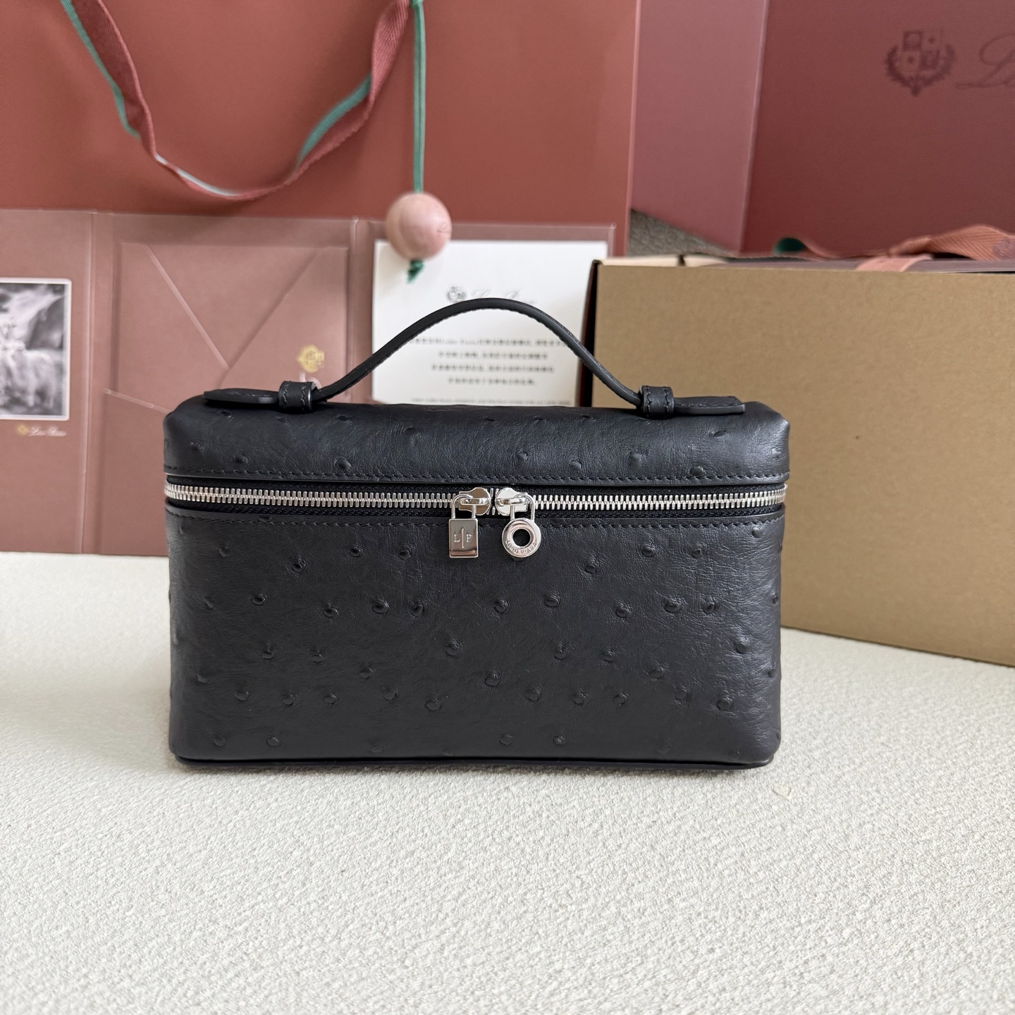 Loro Piana Extra Pocket L19 Ostrich Leather Color Whisper black