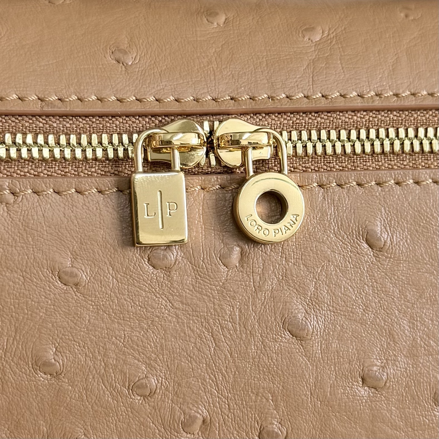 Loro Piana Extra Pocket L19 Ostrich Leather Color Whisper brown