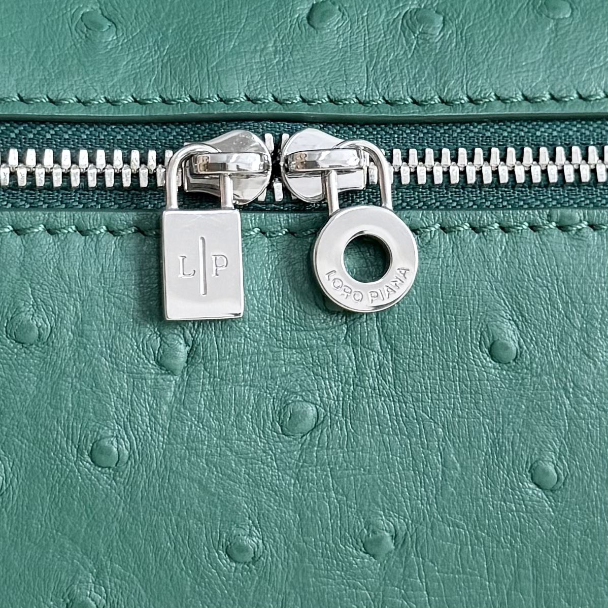 Loro Piana Extra Pocket L19 Ostrich Leather Color Whisper green