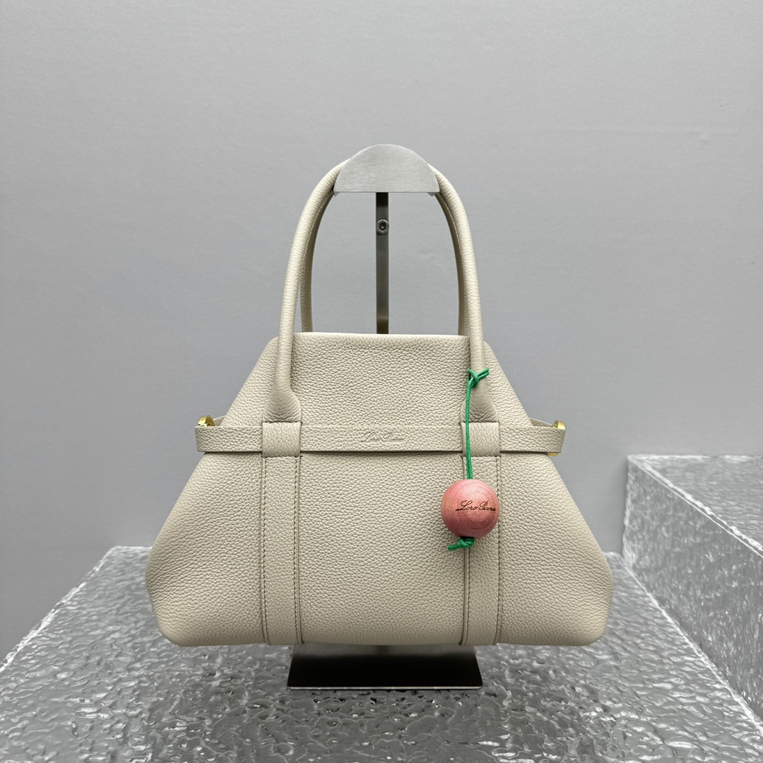 Loro Piana Ghiera calfskin-leather Shopper Bag | Neutral