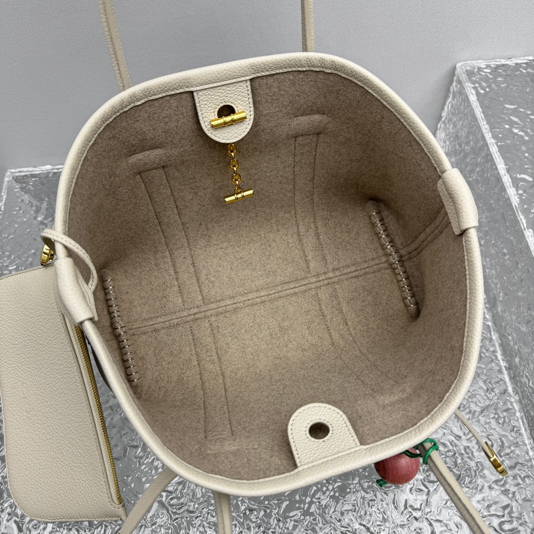 Loro Piana Ghiera calfskin-leather Shopper Bag | Neutral