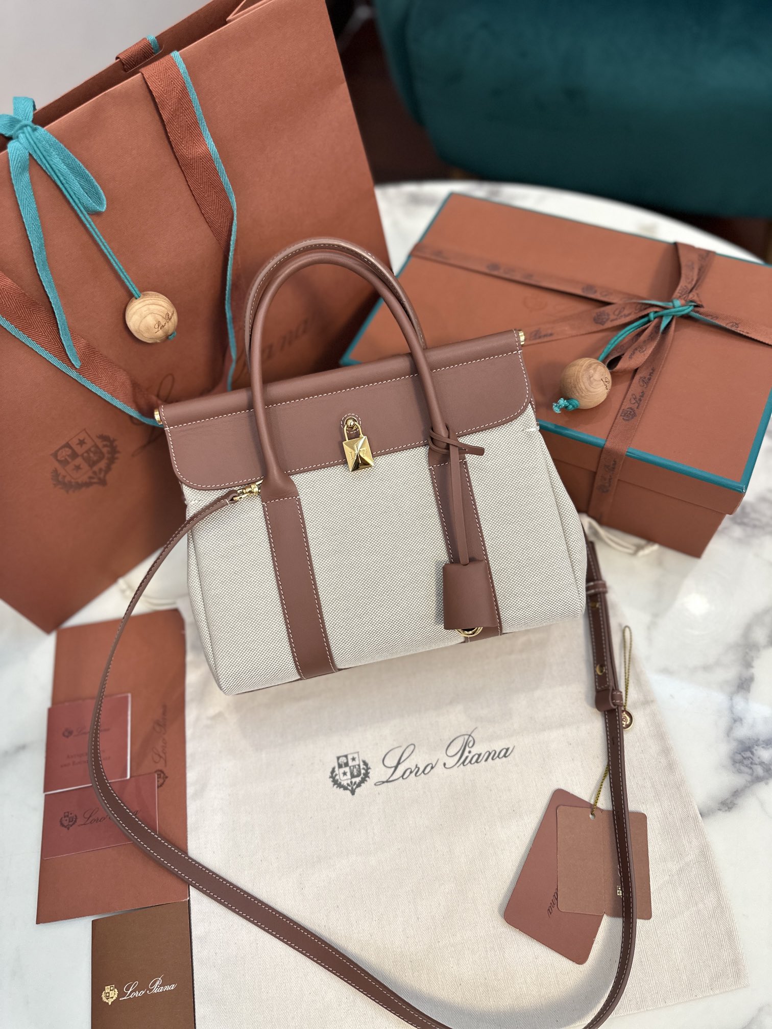 Loro Piana Loom bag L25 Cotton, Calfskin Nougat/Warm Tan/Sun Gold |