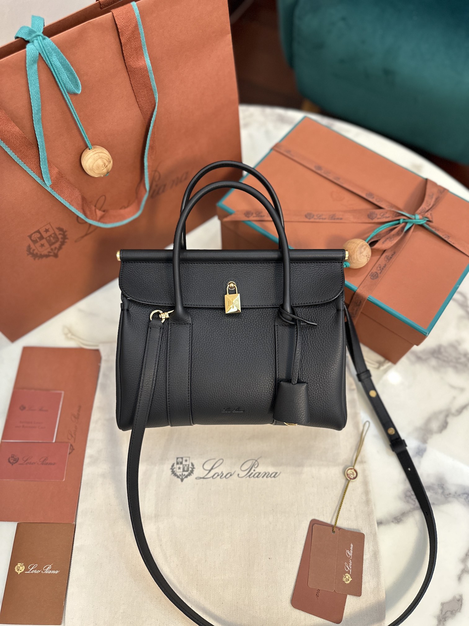 Loro Piana Loom bag L25 Calfskin Black/Sun Gold | Loro Piana