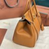 Loro Piana Loom bag L25 Calfskin Warm Tan/Sun Gold | Loro Piana FR