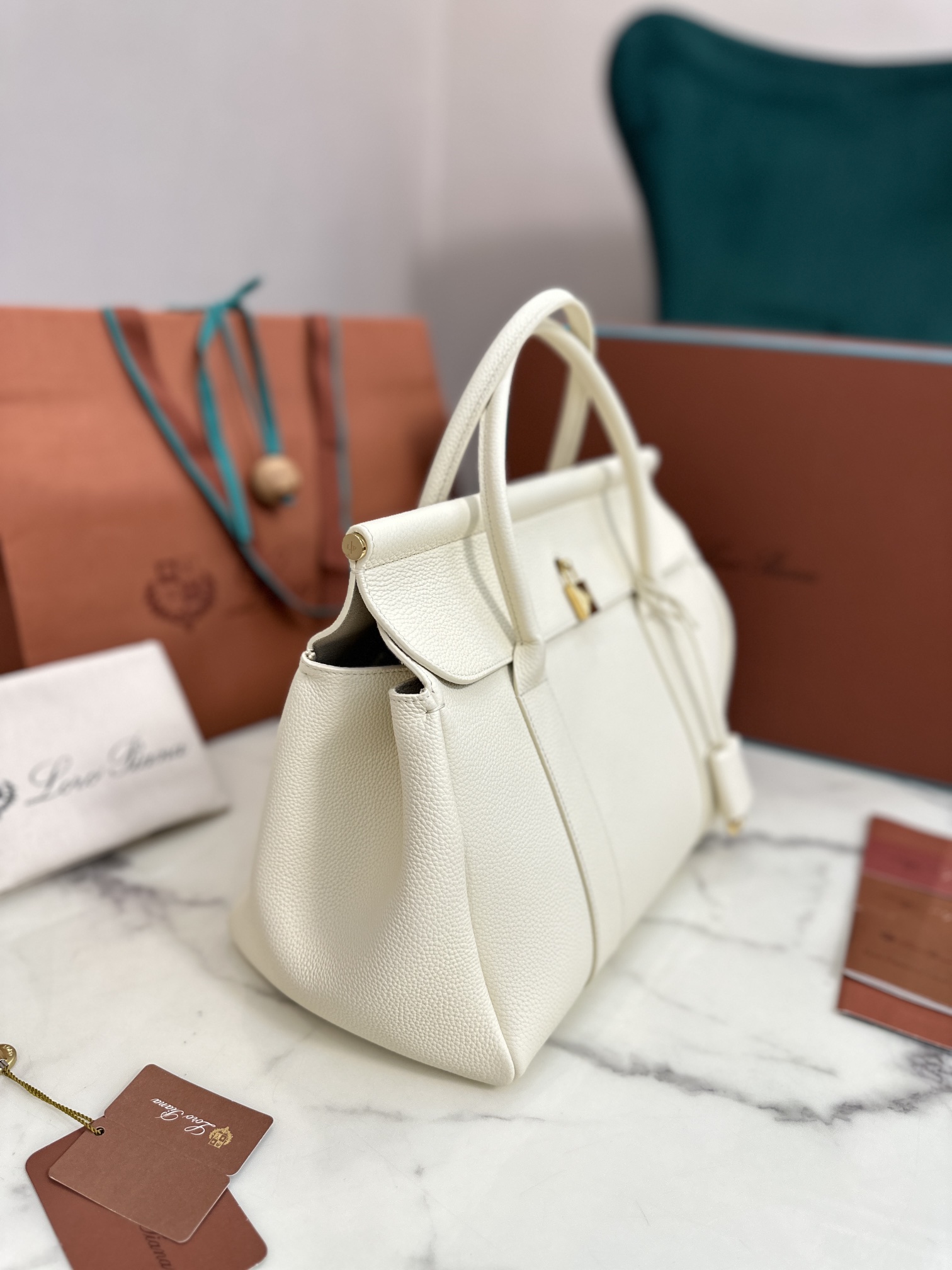 Loro Piana Loom bag L32 Grained Calfskin Whisper White | Loro Piana