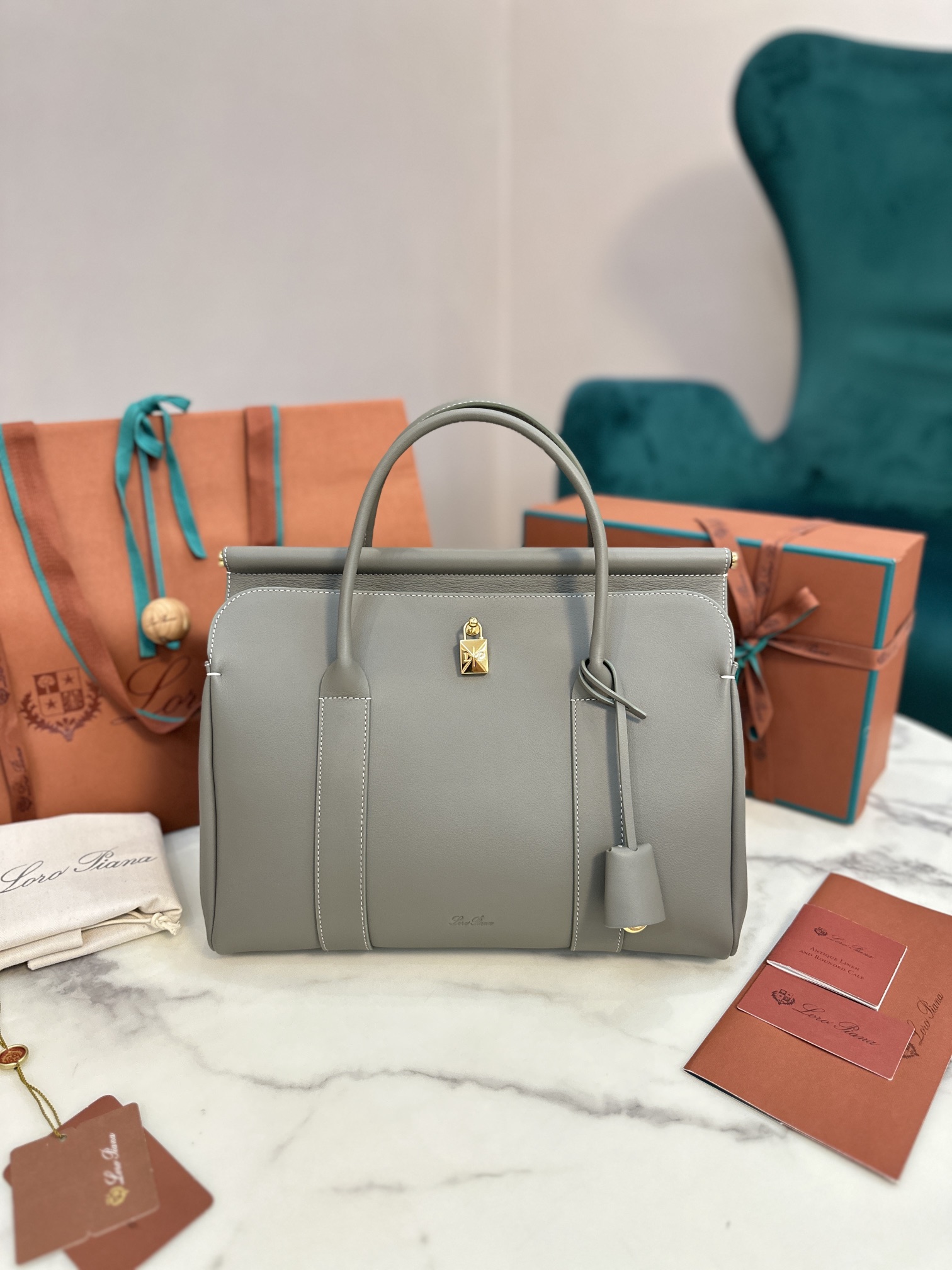 Loro Piana Loom bag L25 Calfskin Glory gray/Sun Gold | Loro Piana