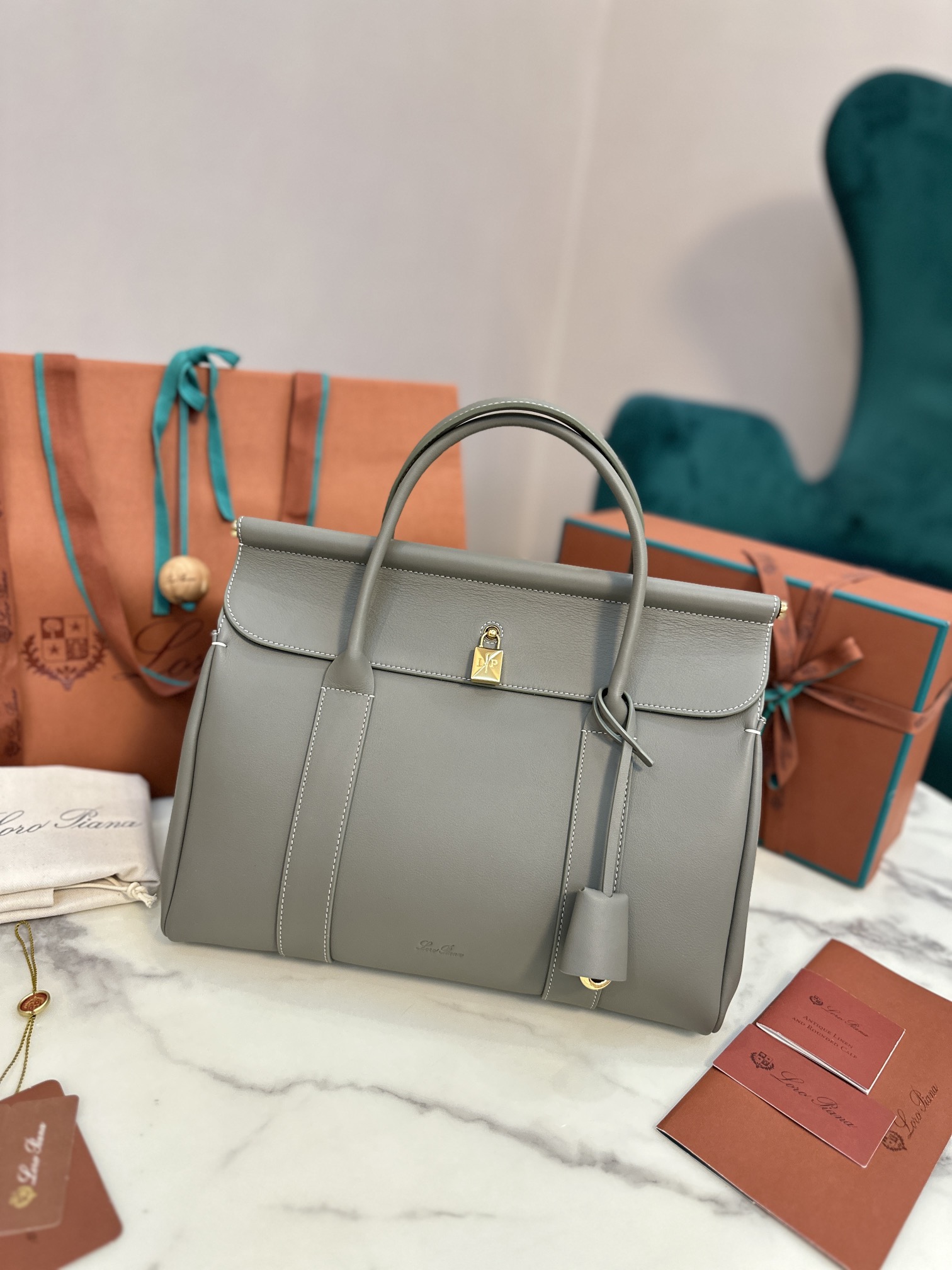 Loro Piana Loom bag L25 Calfskin Glory gray/Sun Gold | Loro Piana