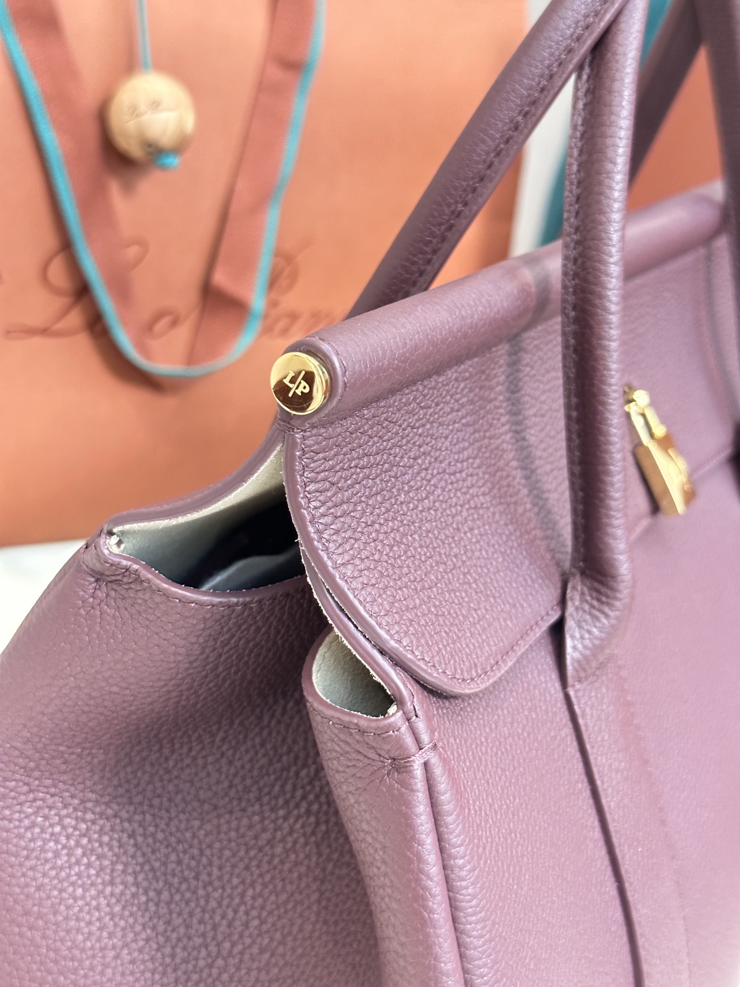 Loro Piana Loom bag L32 Grained Calfskin Azuki Beans/Sun Gold | Loro