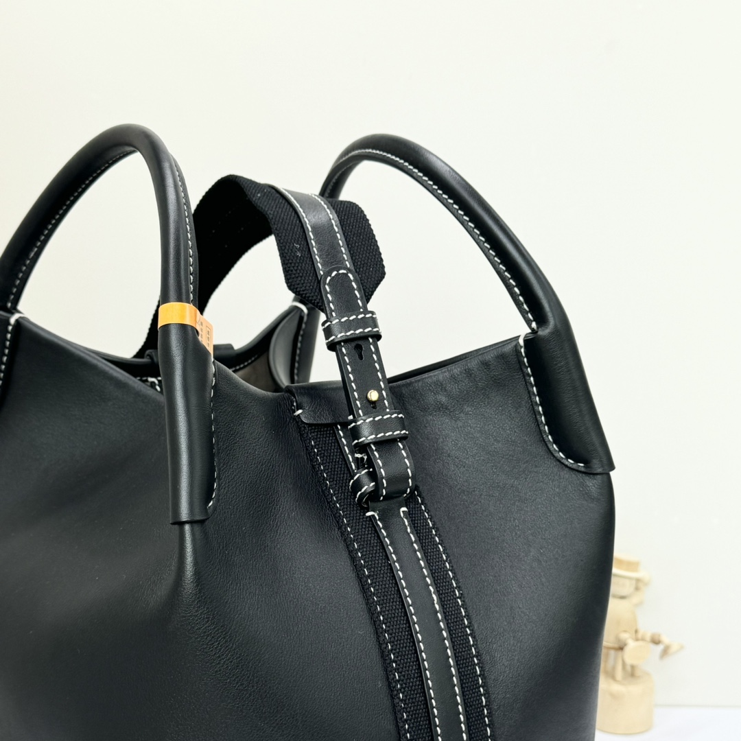 Loro Piana Large Bale bag Smooth Calfskin Black | Loro Piana US