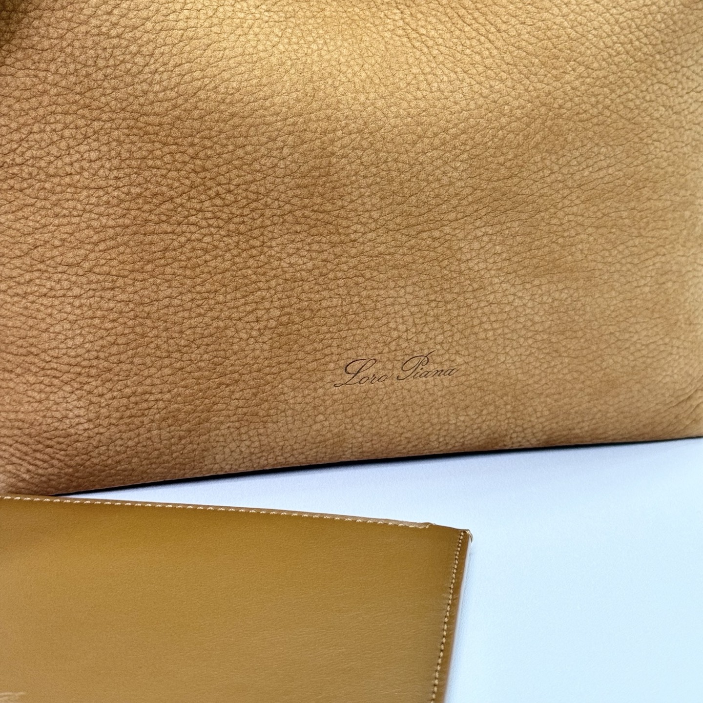 Loro Piana Bale Small leather tote bag in brown - Loro Piana |